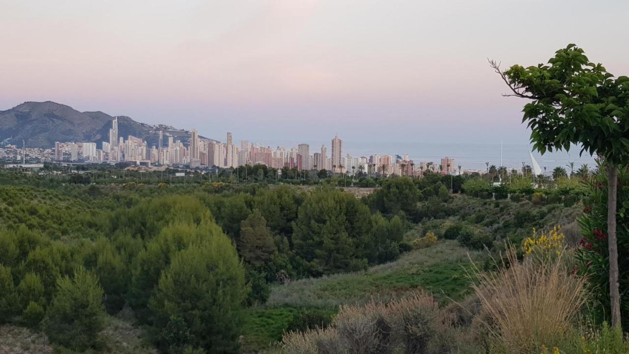 Apartament Disponible En Abril-wifi-3hab, 6 Pers, -piscina, Aire Acondi-parking Opcionable Extra Benidorm