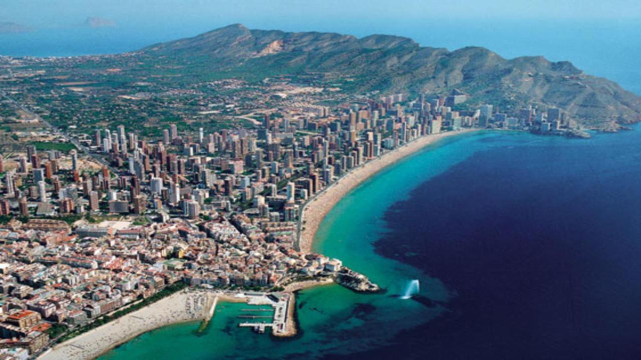 Disponible En Abril-wifi-3hab, 6 Pers, -piscina, Aire Acondi-parking Opcionable Extra Apartament *