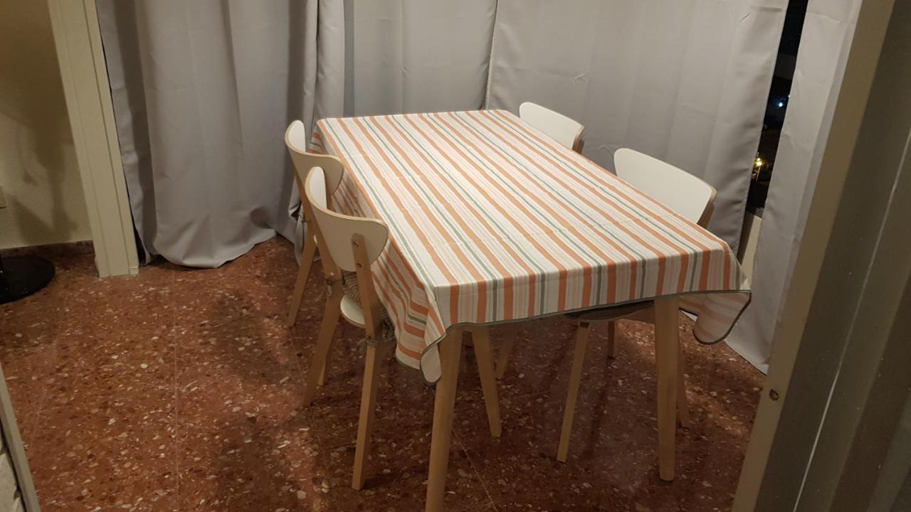 Disponible En Abril-wifi-3hab, 6 Pers, -piscina, Aire Acondi-parking Opcionable Extra Apartament