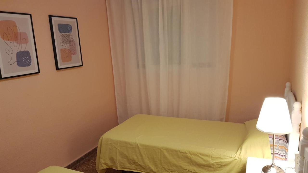 Disponible En Abril-wifi-3hab, 6 Pers, -piscina, Aire Acondi-parking Opcionable Extra Apartament