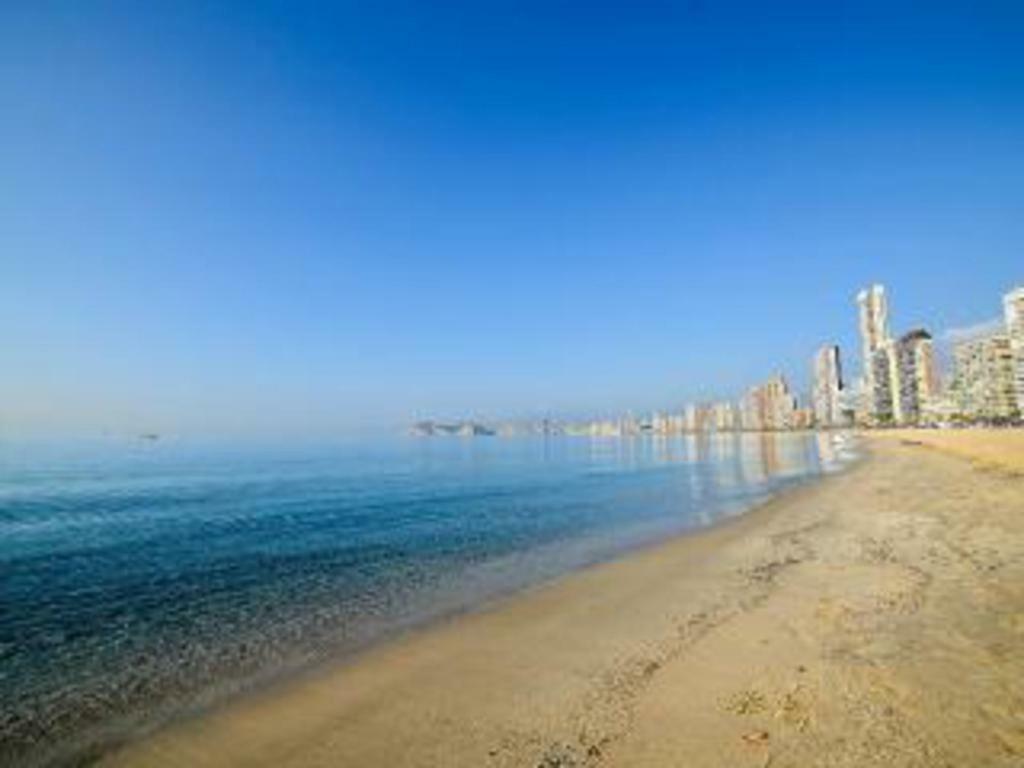Apartament Disponible En Abril-wifi-3hab, 6 Pers, -piscina, Aire Acondi-parking Opcionable Extra