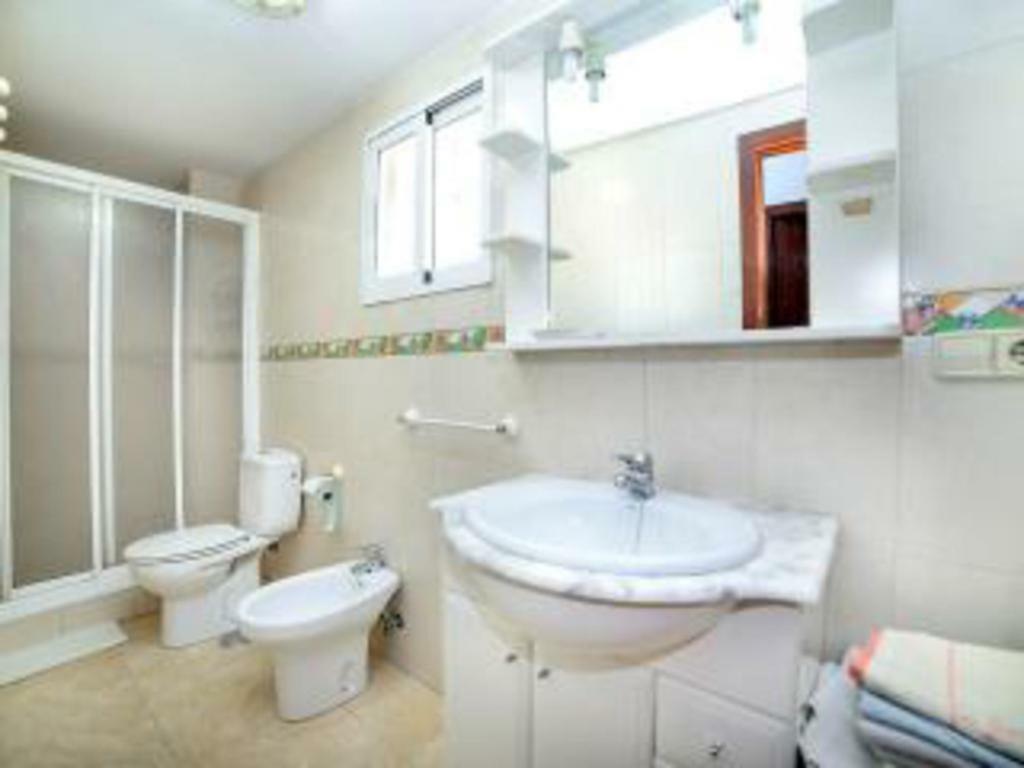 Apartament Disponible En Abril-wifi-3hab, 6 Pers, -piscina, Aire Acondi-parking Opcionable Extra *